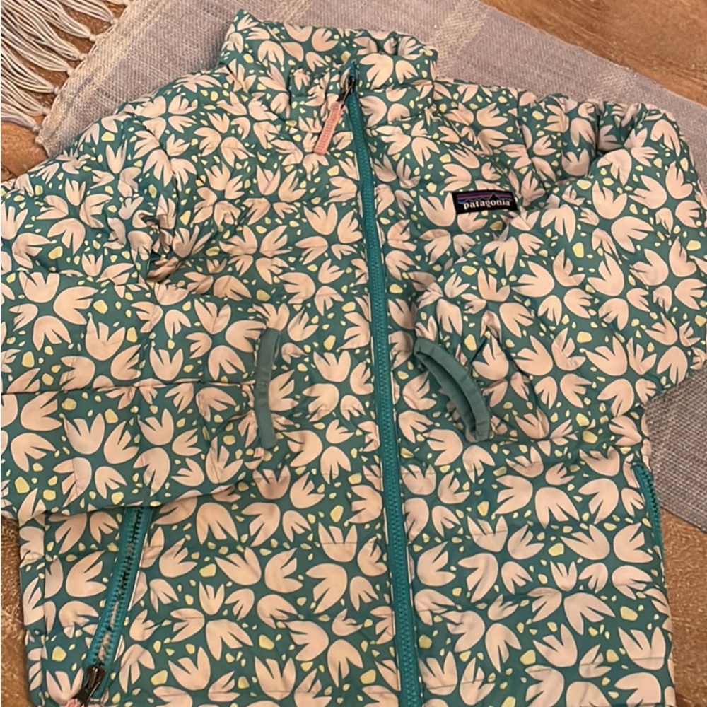 Girls Patagonia down jacket